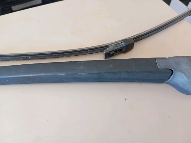 bontott SKODA RAPID Hátsó Ablaktörlő Kar