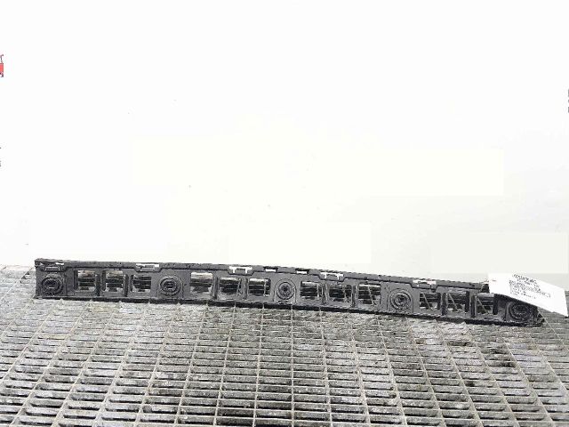 bontott SKODA RAPID Hátsó középső Lökhárító Tartó (Műanyag)