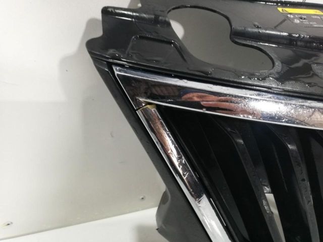 bontott SKODA RAPID Hűtőrács