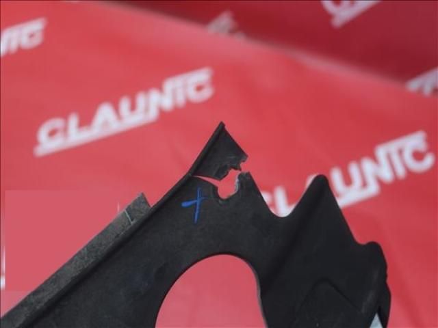 bontott SKODA RAPID Hűtőrács