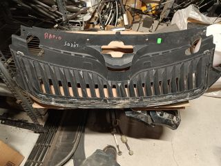 bontott SKODA RAPID Hűtőrács