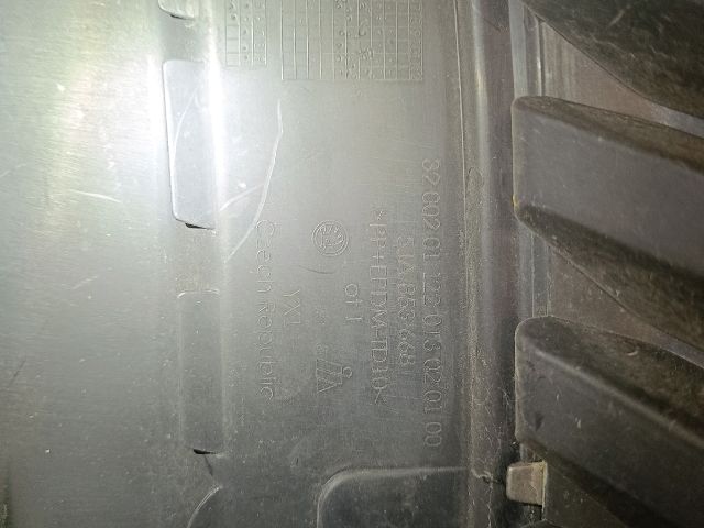 bontott SKODA RAPID Hűtőrács