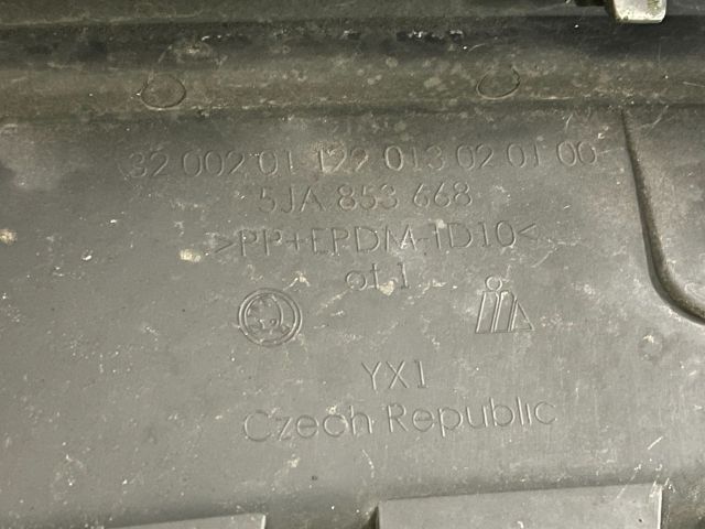 bontott SKODA RAPID Hűtőrács