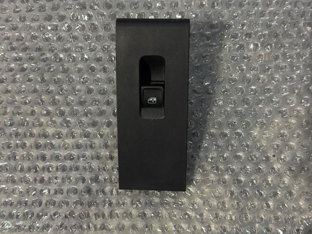 bontott SKODA RAPID Jobb első Ablakemelő Kapcsoló