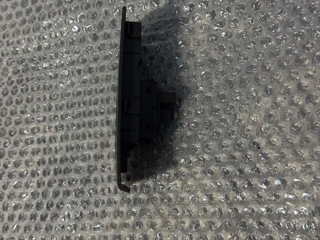 bontott SKODA RAPID Jobb első Ablakemelő Kapcsoló