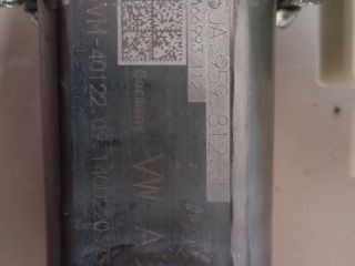 bontott SKODA RAPID Jobb első Ablakemelő Motor