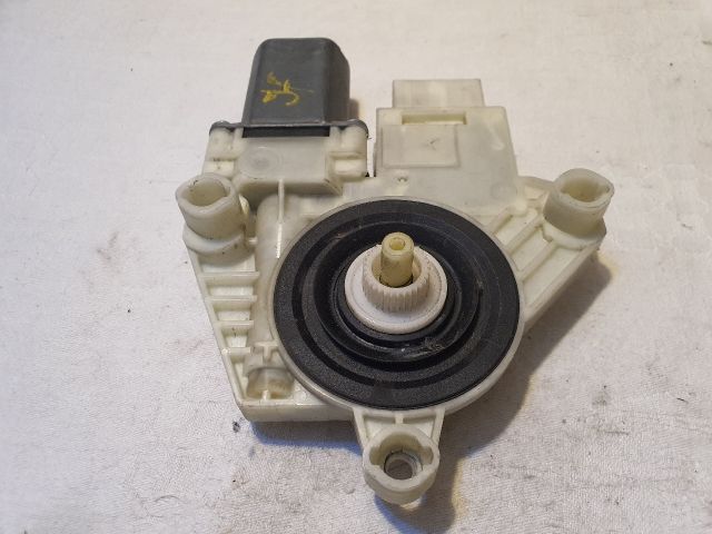 bontott SKODA RAPID Jobb első Ablakemelő Motor