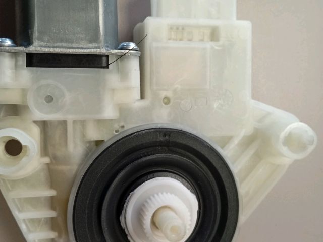 bontott SKODA RAPID Jobb első Ablakemelő Motor