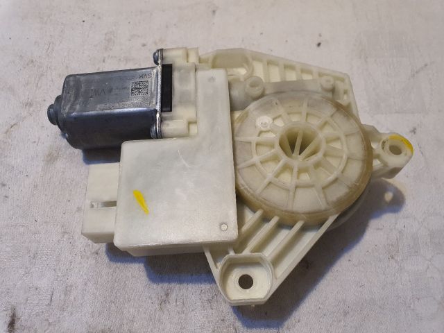 bontott SKODA RAPID Jobb első Ablakemelő Motor