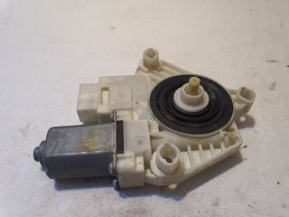 bontott SKODA RAPID Jobb első Ablakemelő Motor