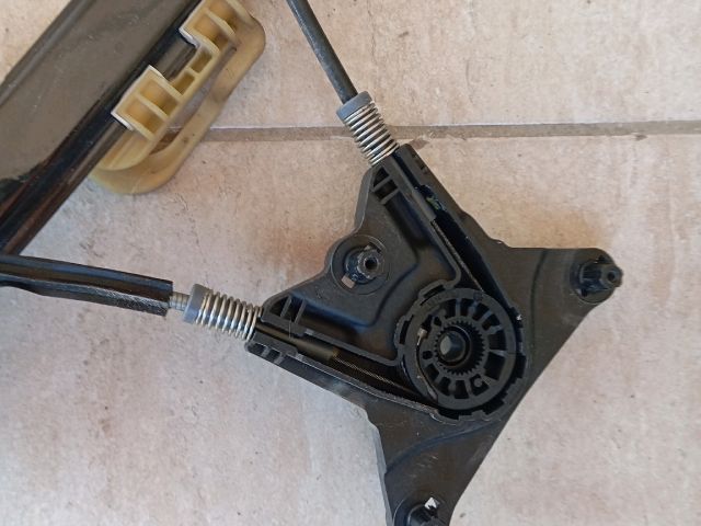 bontott SKODA RAPID Jobb első Ablakemelő Szerkezet (Elektromos)