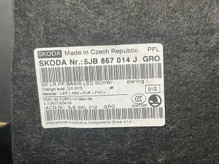 bontott SKODA RAPID Jobb első Ajtó Kárpit