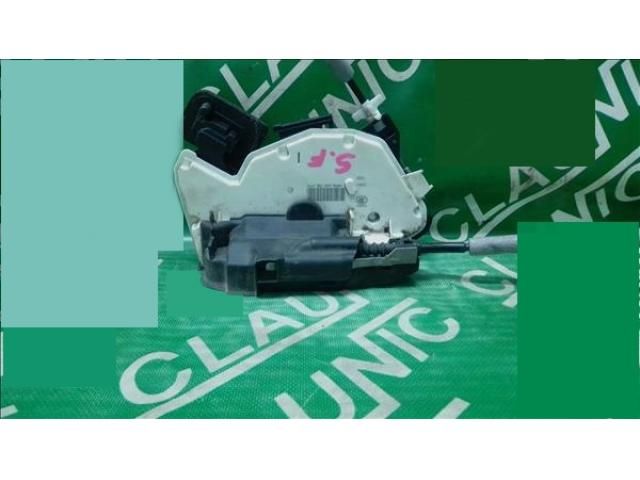 bontott SKODA RAPID Jobb első Ajtózár