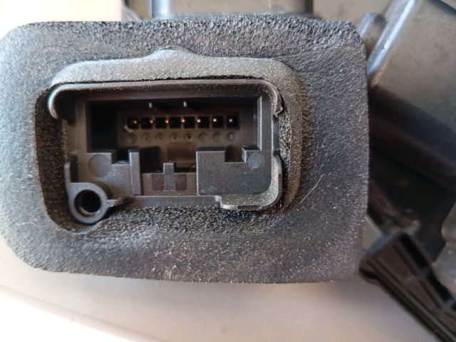 bontott SKODA RAPID Jobb első Ajtózár