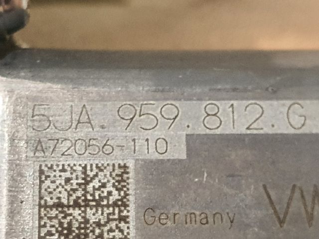 bontott SKODA RAPID Jobb hátsó Ablakemelő Motor