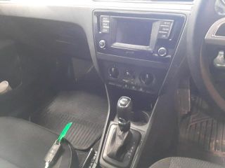 bontott SKODA RAPID Jobb hátsó Ablakemelő Motor