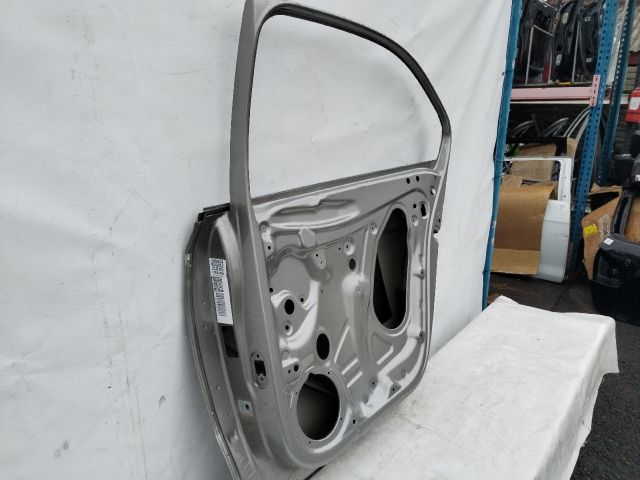 bontott SKODA RAPID Jobb hátsó Ajtó (Üres lemez)