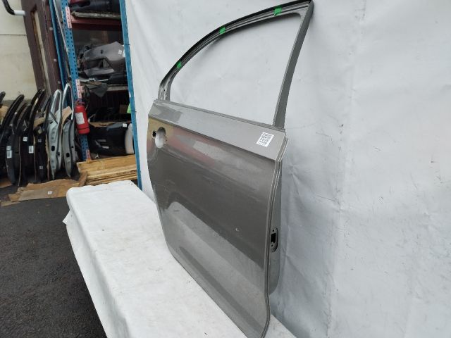 bontott SKODA RAPID Jobb hátsó Ajtó (Üres lemez)