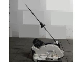 bontott SKODA RAPID Jobb hátsó Ajtózár