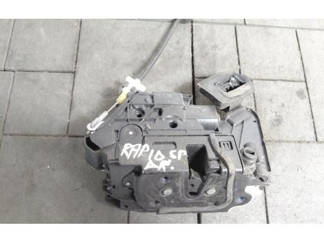 bontott SKODA RAPID Jobb hátsó Ajtózár