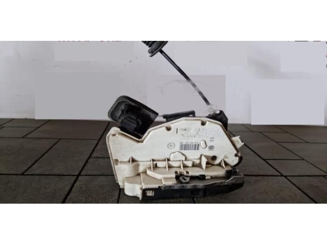 bontott SKODA RAPID Jobb hátsó Ajtózár