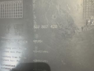 bontott SKODA RAPID Jobb hátsó Csomagtér Burkolat (Műanyag)