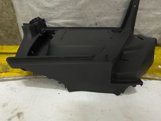 bontott SKODA RAPID Jobb hátsó Csomagtér Burkolat (Műanyag)