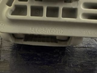 bontott SKODA RAPID Jobb hátsó Kapaszkodó (Felső)