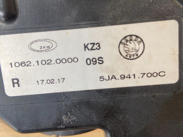 bontott SKODA RAPID Jobb Ködfényszóró