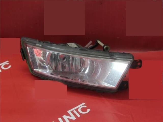 bontott SKODA RAPID Jobb Ködfényszóró