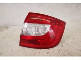 bontott SKODA RAPID Jobb Külső Hátsó Lámpa