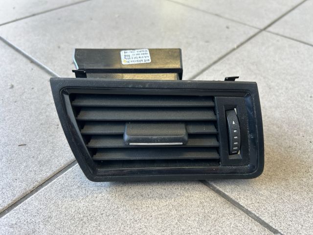 bontott SKODA RAPID Jobb Szellőző