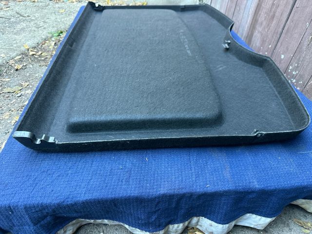 bontott SKODA RAPID Kalaptartó