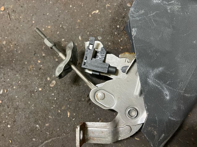 bontott SKODA RAPID Kézifék Kar