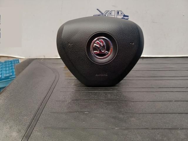 bontott SKODA RAPID Kormánylégzsák