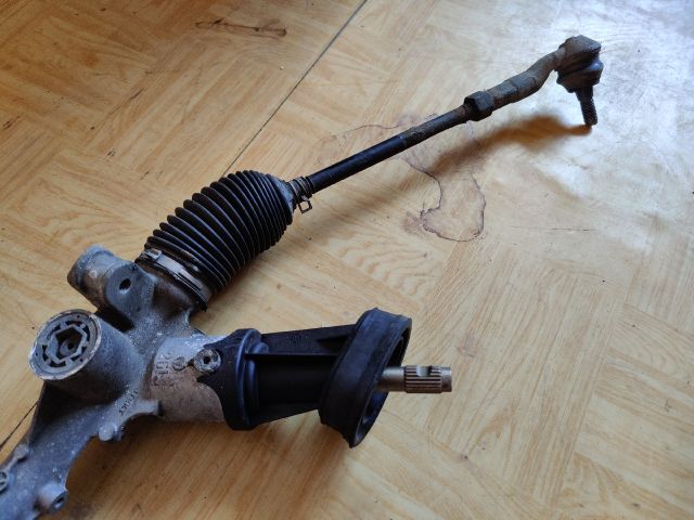 bontott SKODA RAPID Kormánymű Nem szervós