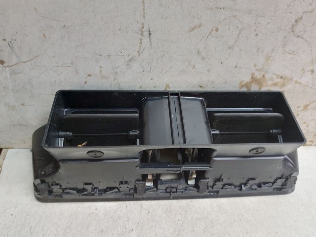 bontott SKODA RAPID Középső Szellőző