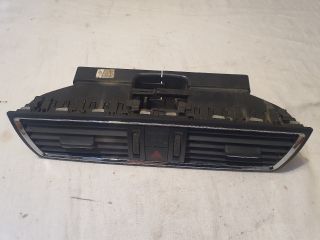 bontott SKODA RAPID Középső Szellőző