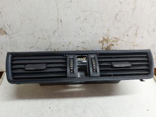 bontott SKODA RAPID Középső Szellőző