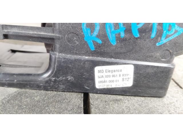 bontott SKODA RAPID Középső Szellőző