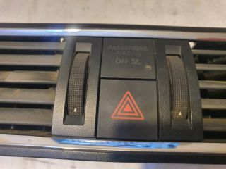 bontott SKODA RAPID Középső Szellőző