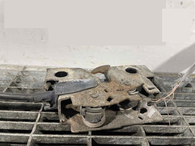 bontott SKODA RAPID Motorháztető Zárszerkezet