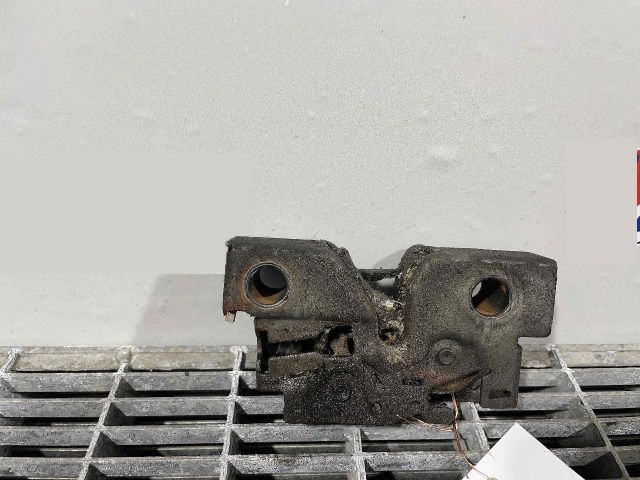 bontott SKODA RAPID Motorháztető Zárszerkezet