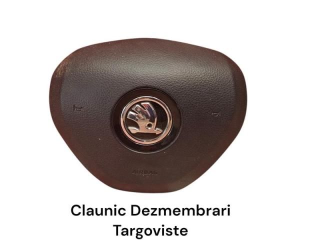 bontott SKODA RAPID Műszerfal Héj