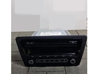 bontott SKODA RAPID Rádió / CD