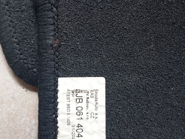 bontott SKODA RAPID Szőnyeg Szett