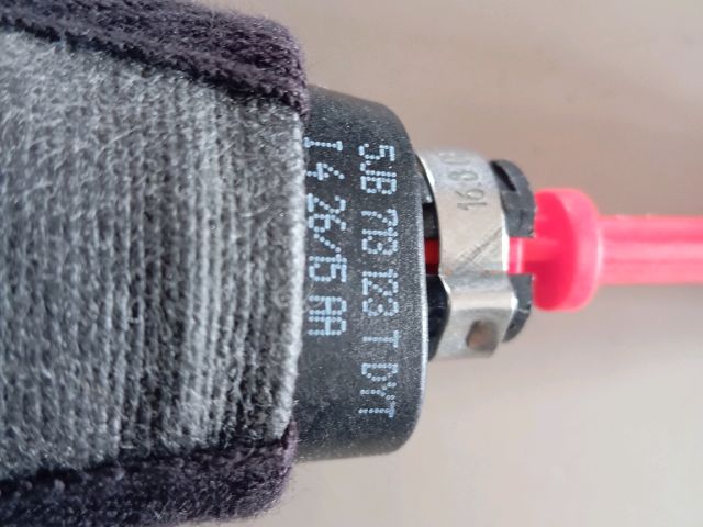 bontott SKODA RAPID Váltógomb