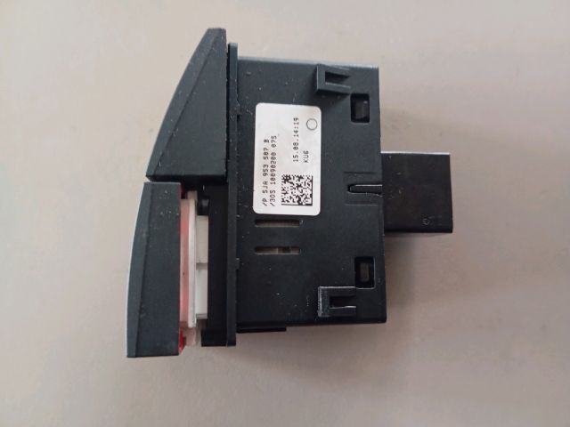 bontott SKODA RAPID Vészvillogó Kapcsoló