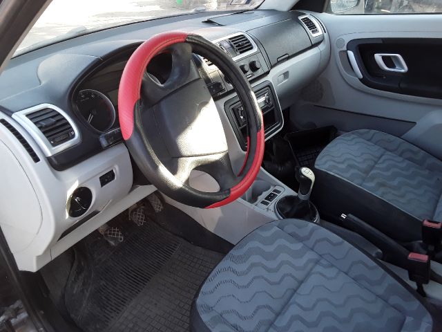 bontott SKODA ROOMSTER ABS Kocka