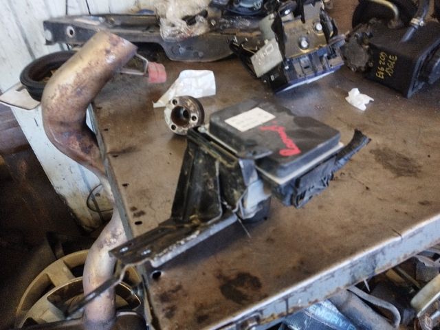 bontott SKODA ROOMSTER ABS Kocka